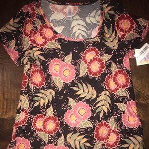 LuLaRoe XS Classic T